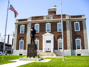 Photo of the Independence Square Courthouse