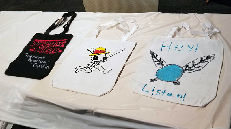 Teen Summer Reading: Tote Bag Decorating